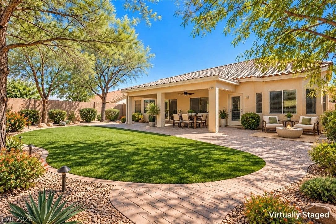2467 Vegas Vic Street photo 4