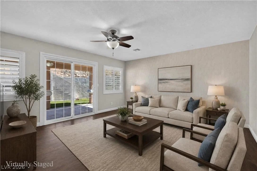 1049 Geranium Drive photo 4
