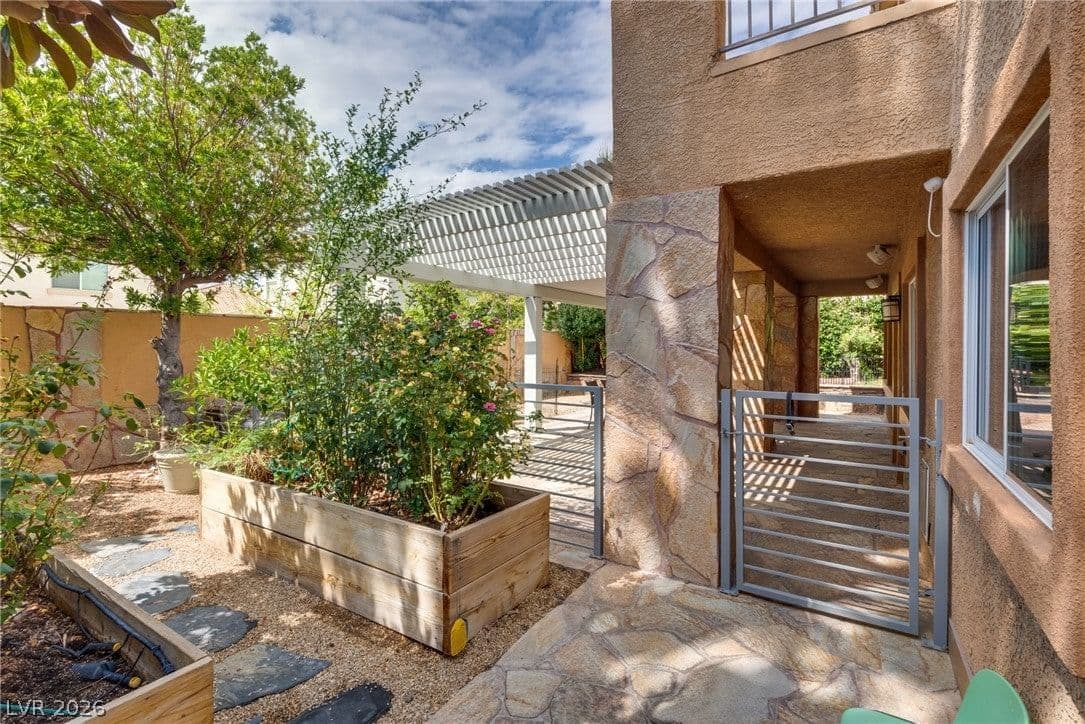 11425 Via Spiga Drive photo 5