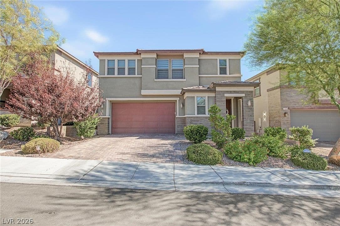 932 Glenhaven Place
