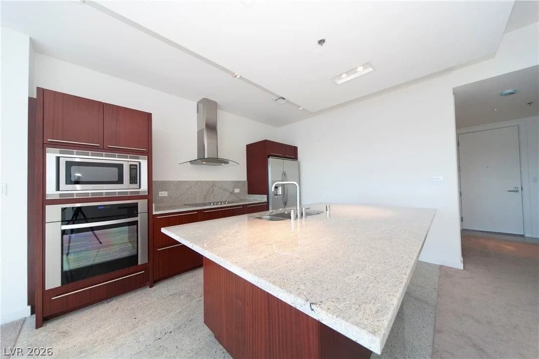 4471 Dean Martin Drive photo 4