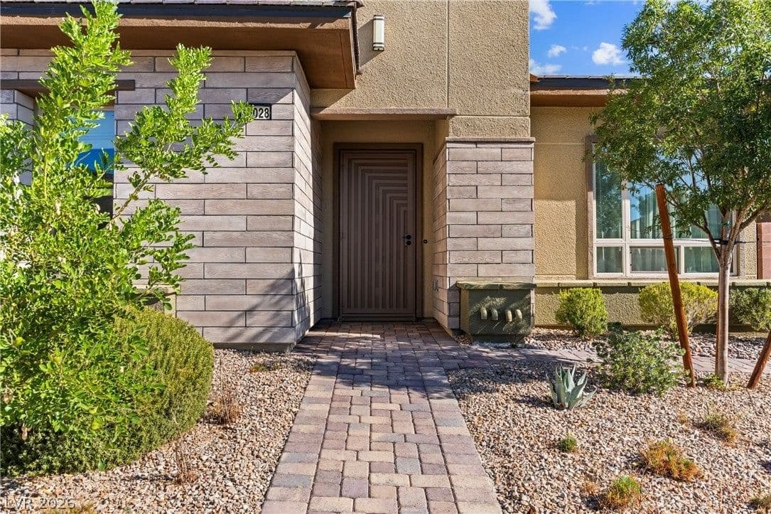 10028 Regency Square Avenue photo 3