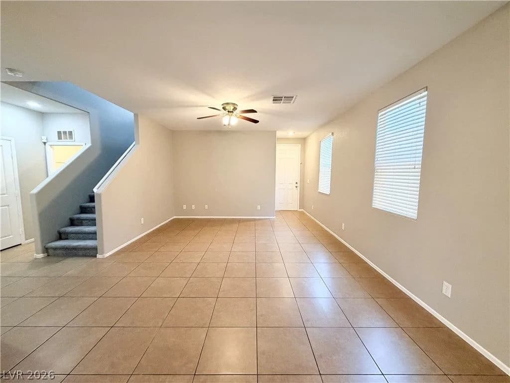 422 Redruth Drive photo 4