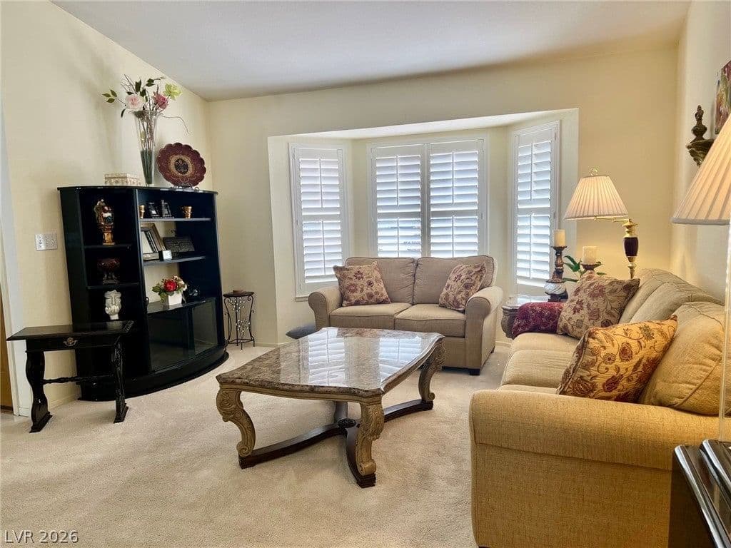 8304 Vibrant Drive photo 5