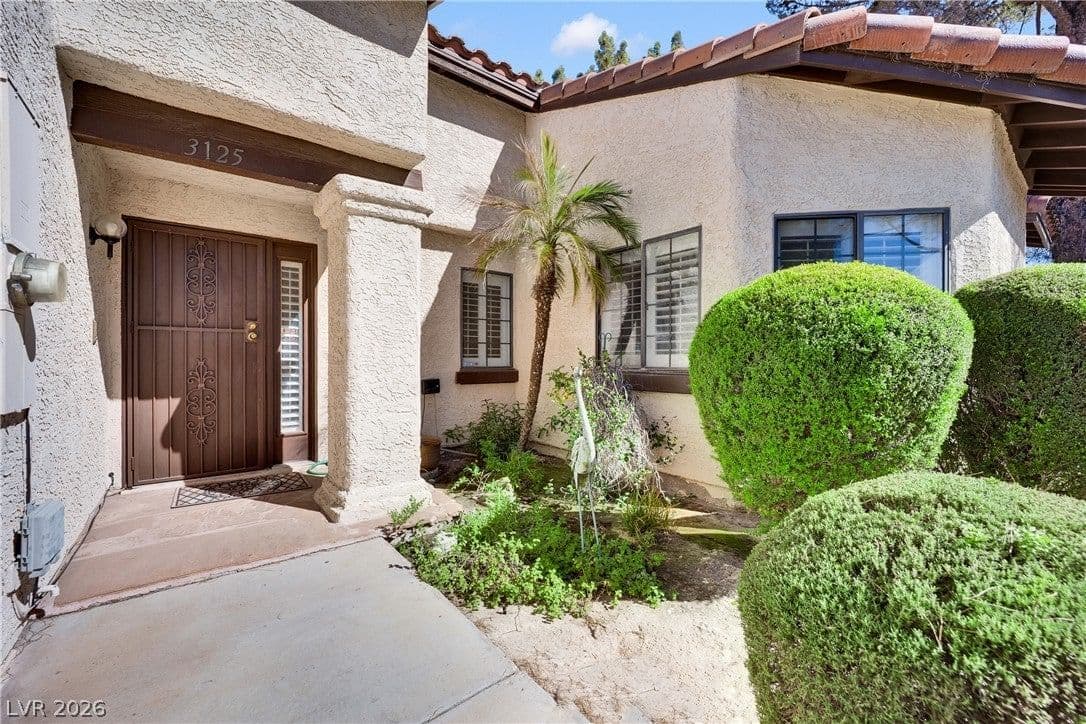 3125 La Mancha Way photo 4