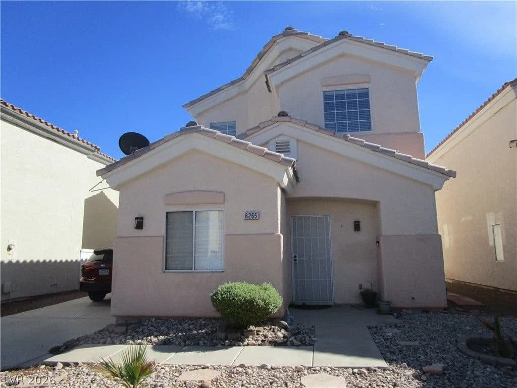6265 Overhang Avenue photo 2