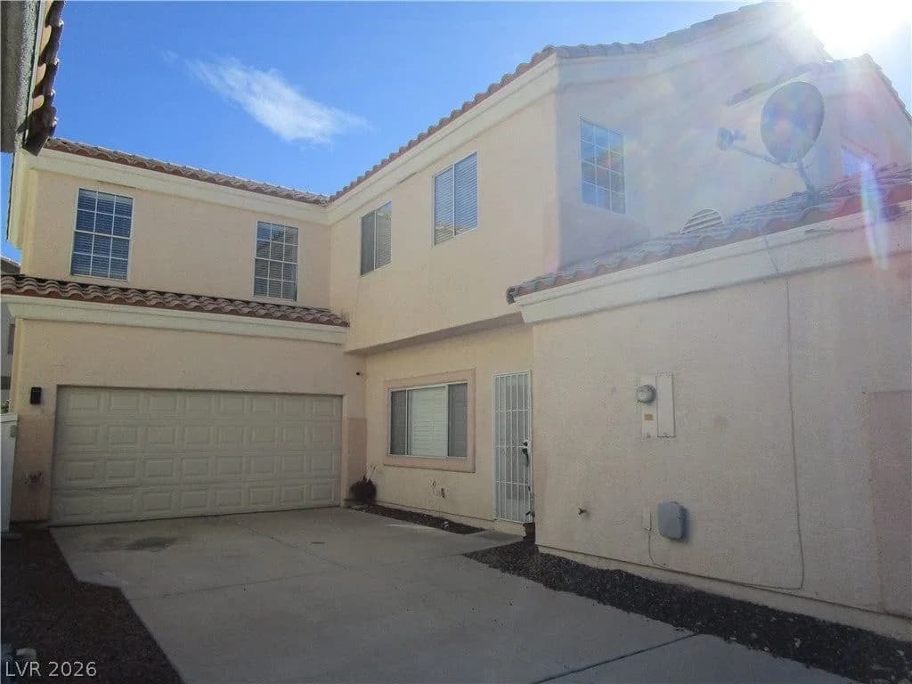 6265 Overhang Avenue photo 3