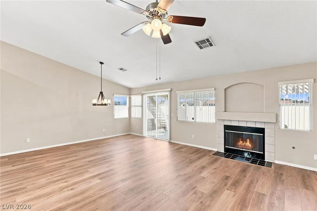 904 Shadowfax Road photo 4