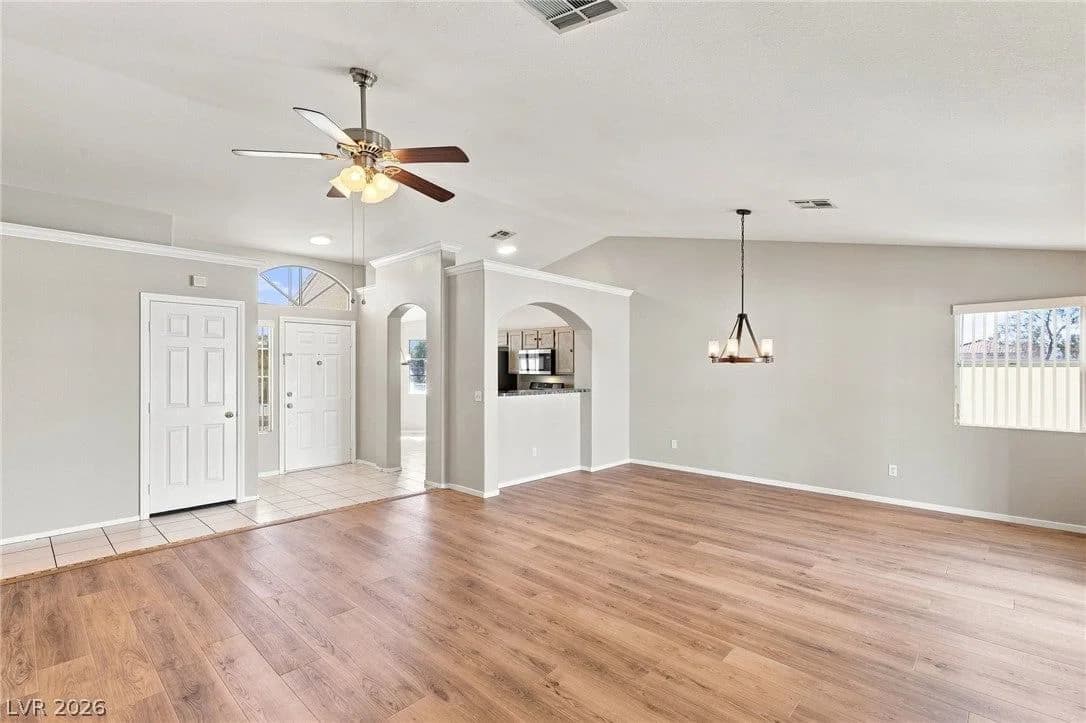904 Shadowfax Road photo 3