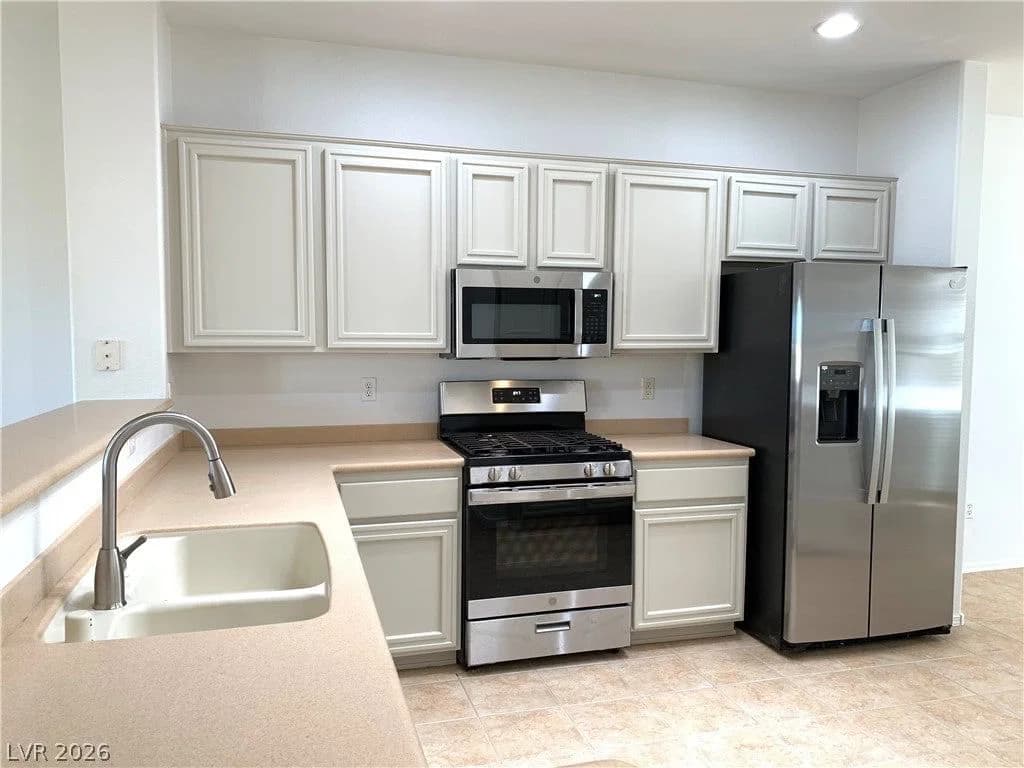 2604 Harrisburg Avenue photo 4