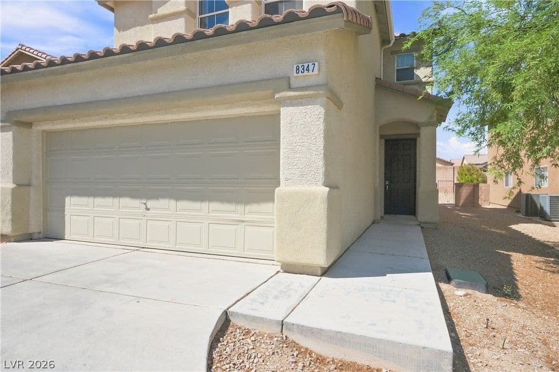 8347 Brilliant Ruby Court photo 3