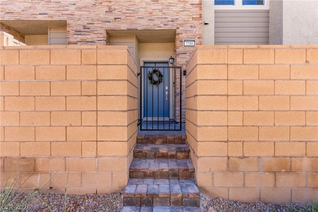 3286 Vasco Falls Avenue photo 2