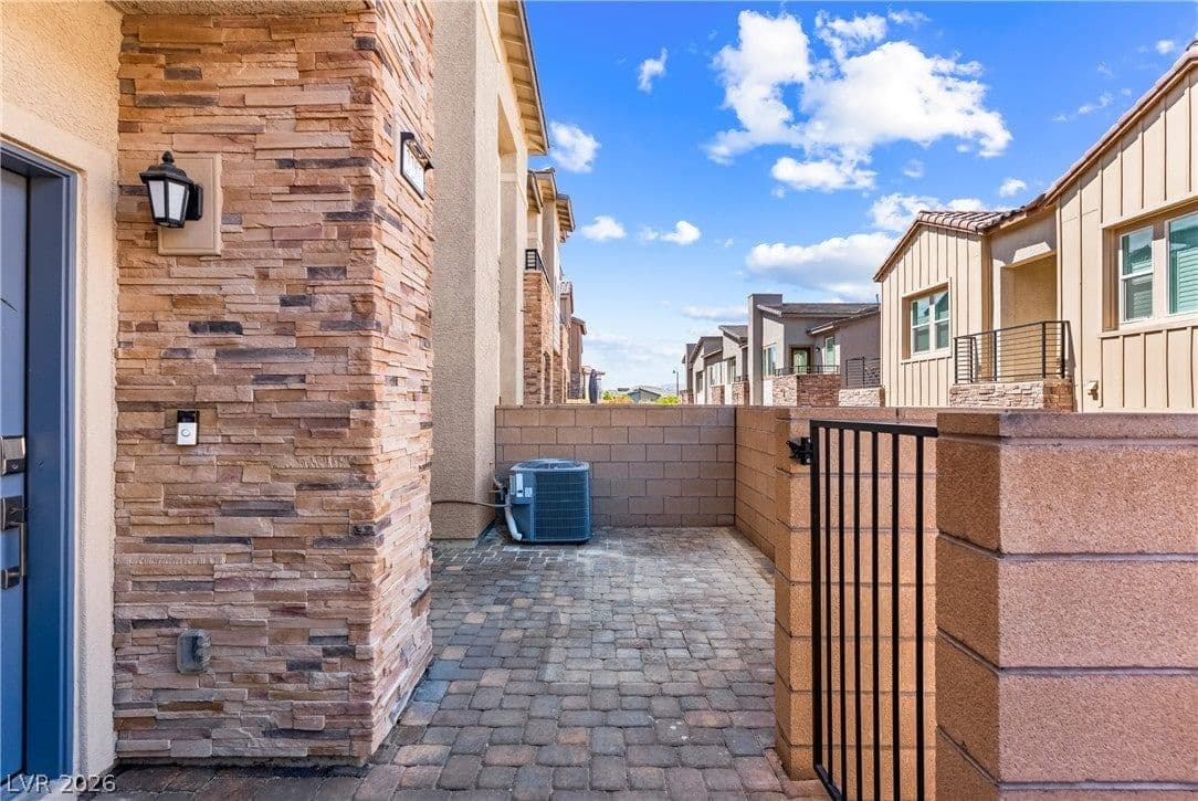 3286 Vasco Falls Avenue photo 4