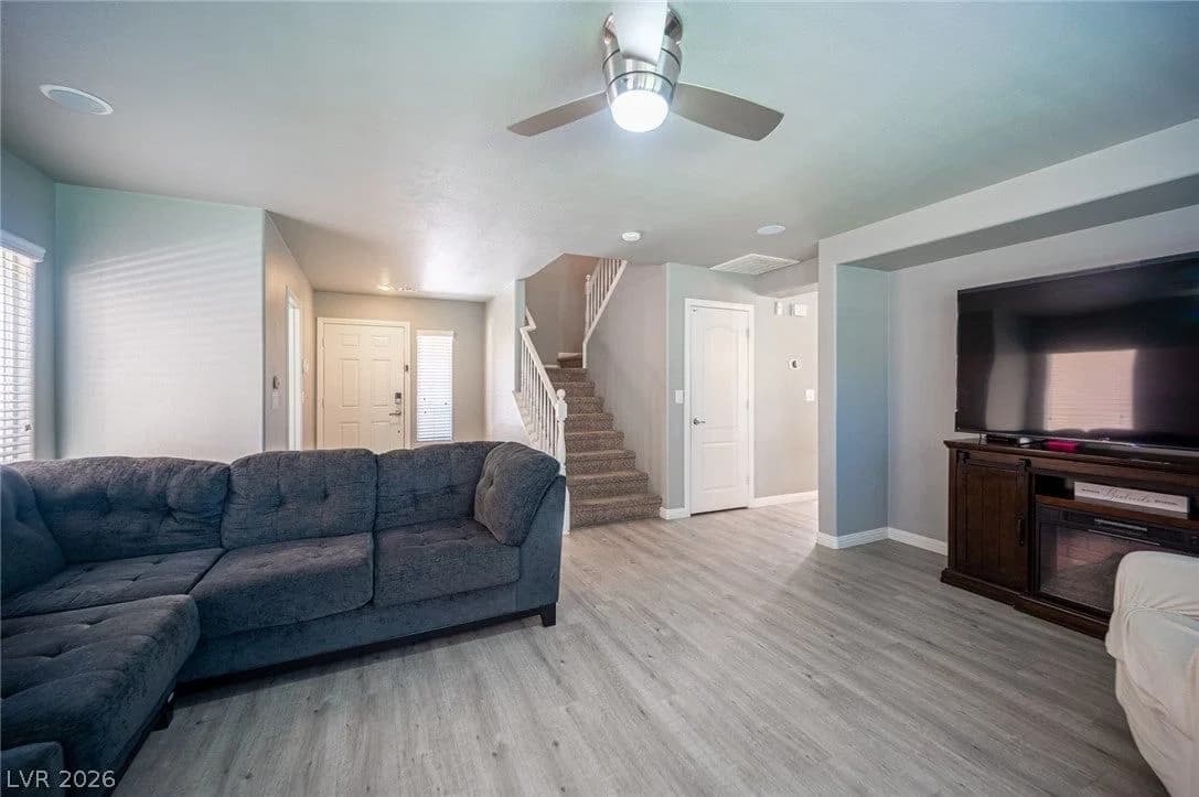 2436 Crane Court photo 3
