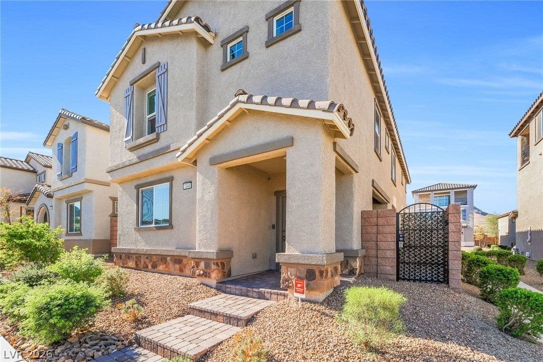 1344 Cerulean Avenue photo 2