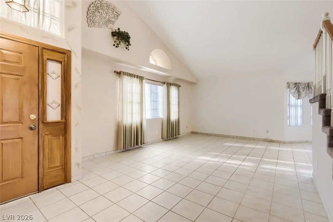 5242 Willowdale Court photo 3