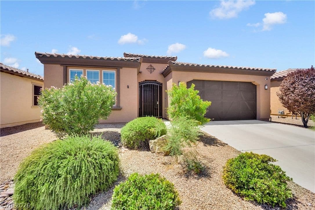 3829 Riviera Regal Avenue