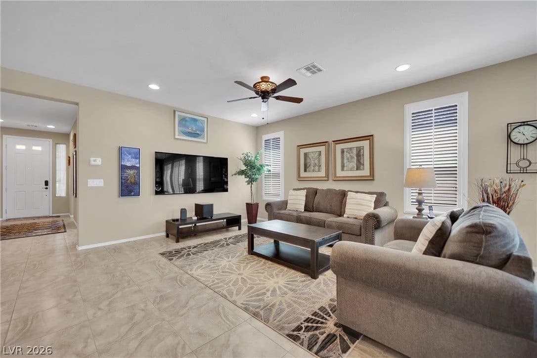 3829 Riviera Regal Avenue photo 3