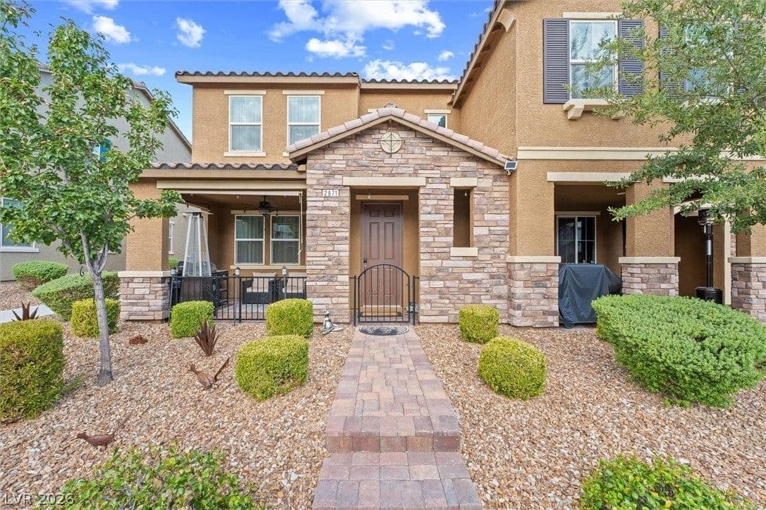 2871 Starling Summit Street photo 2