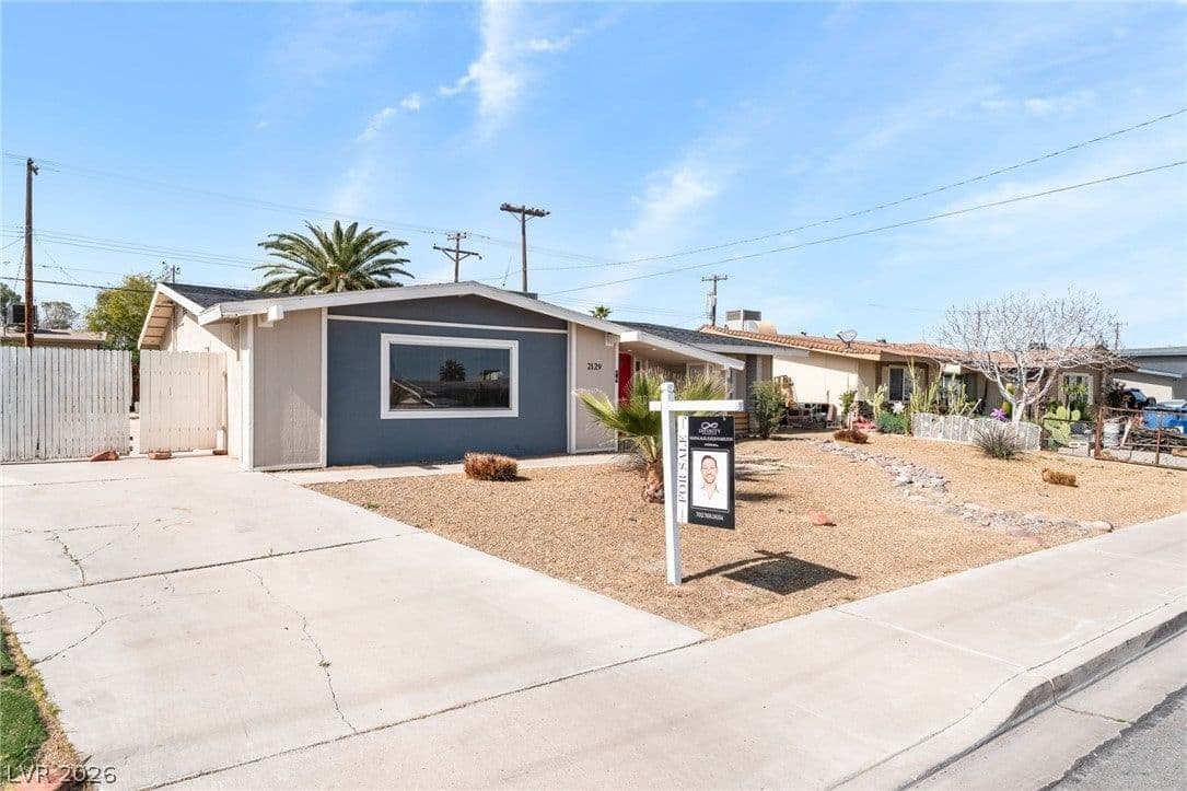 2129 Michael Way photo 2