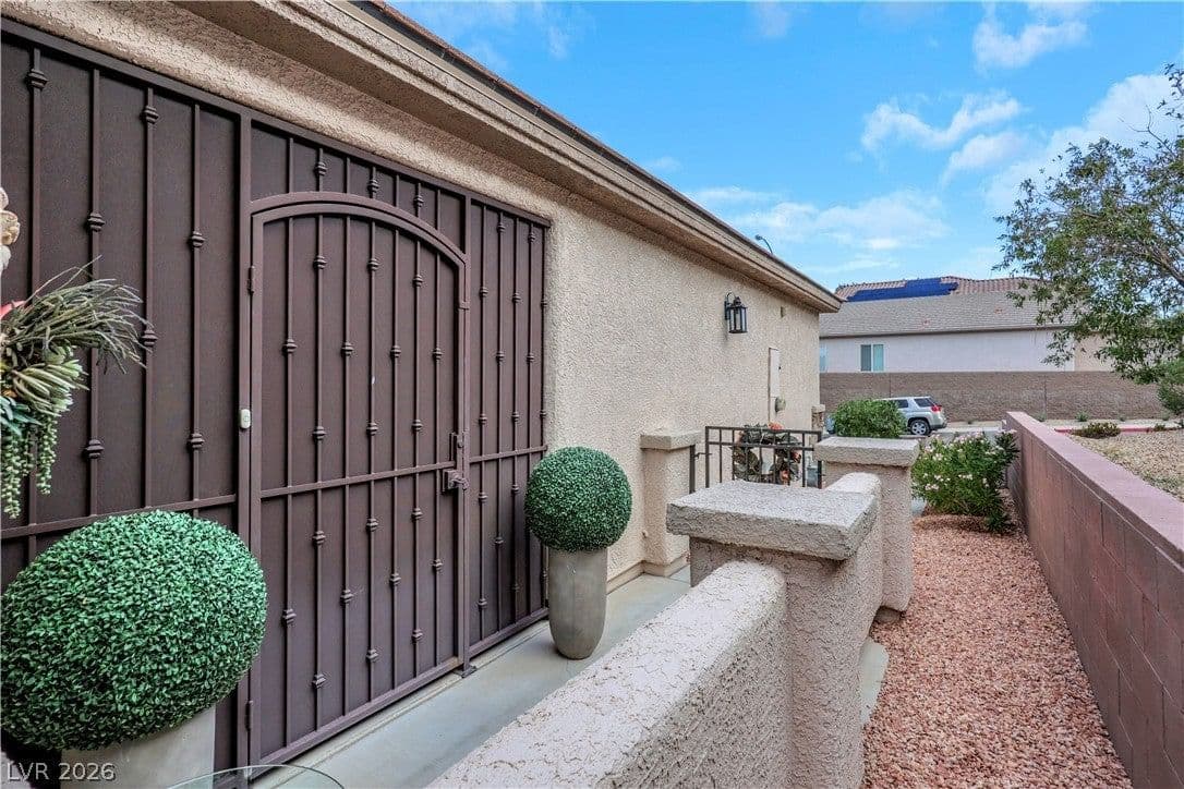 2635 Dirleton Place photo 5