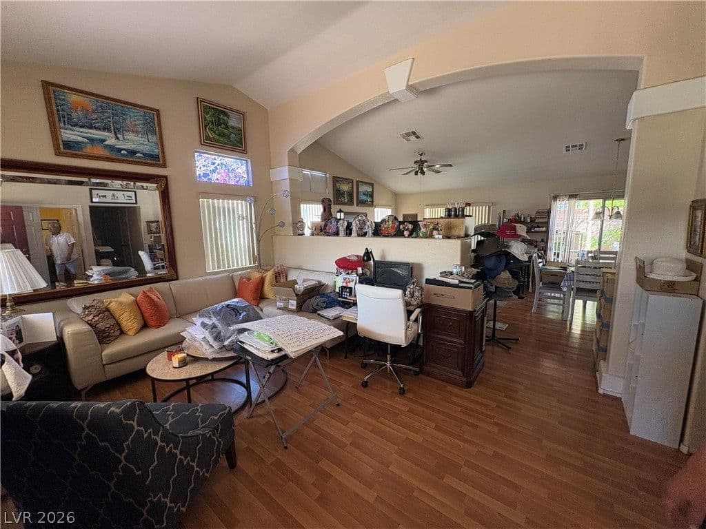 5104 Rancher Avenue photo 3