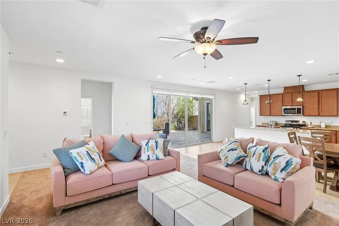 1100 Sunset Road photo 3