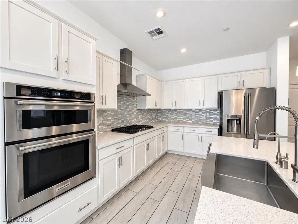 1033 Huckburn Avenue photo 3