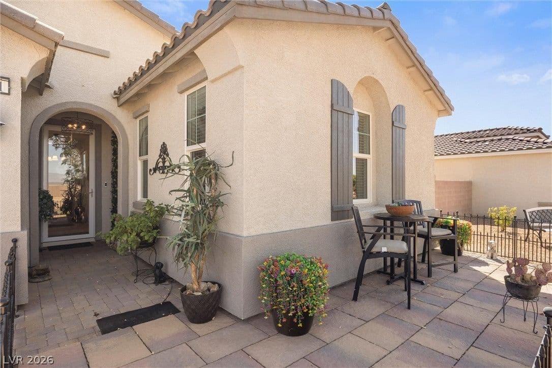 4641 Westmont Drive photo 4