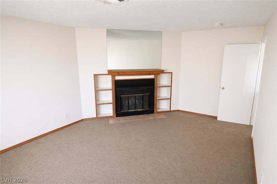 203 Cimarron Court photo 4