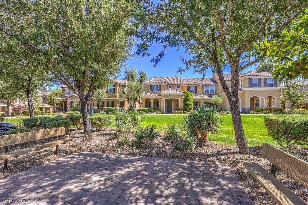 2266 LAMBRO Street photo 2