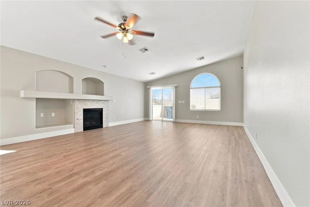 6059 Camden Cove Street photo 5