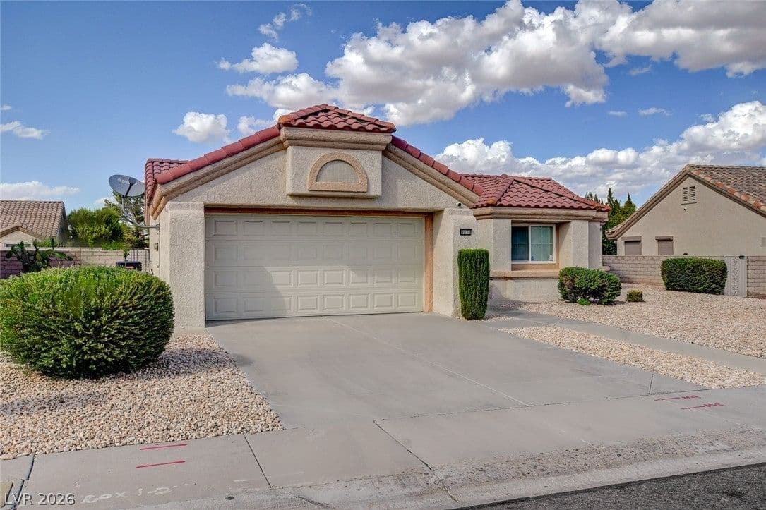 9036 Grayling Drive photo 2