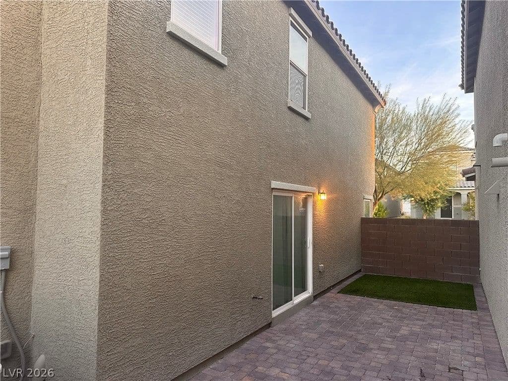1115 Frye Mesa Avenue photo 2