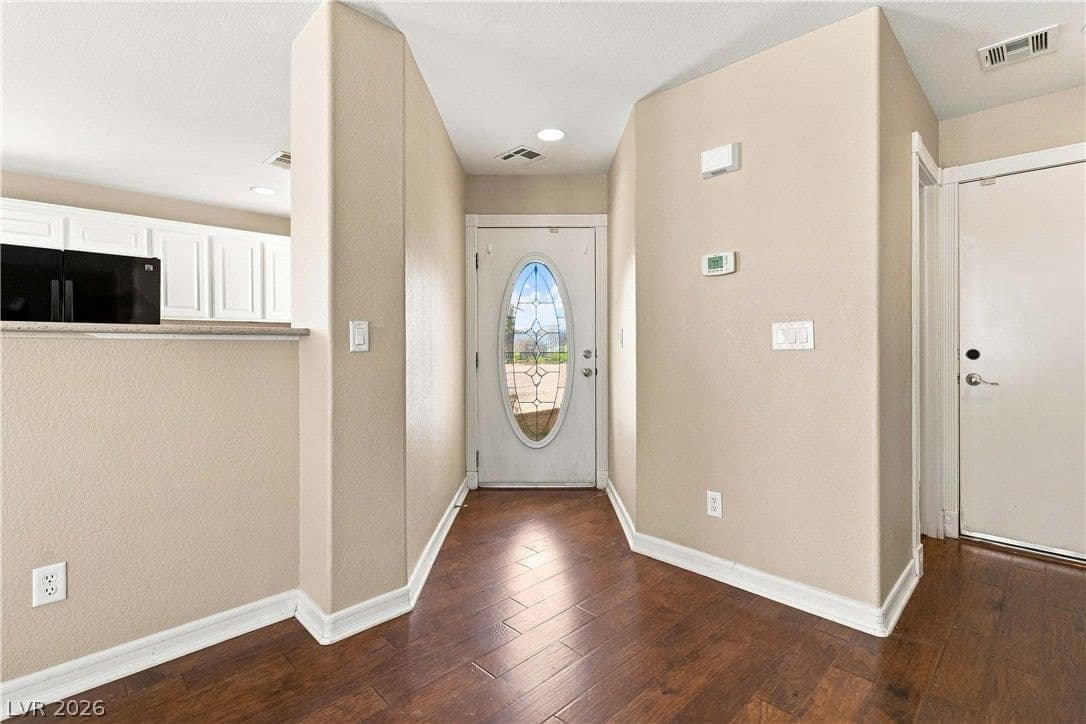 2664 Iris Point Way photo 5