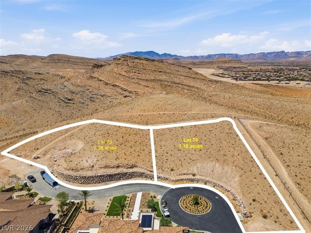 2 Shadow Canyon Court
