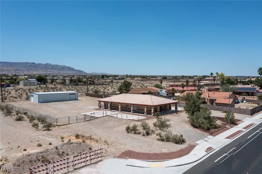 5315 Fort Apache Road