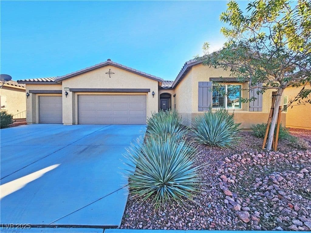 5441 La Campana Drive