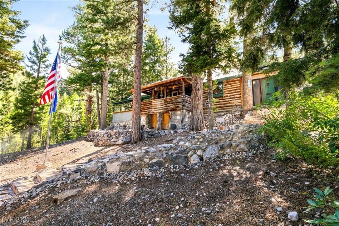 4075 Cougar Ridge Trail