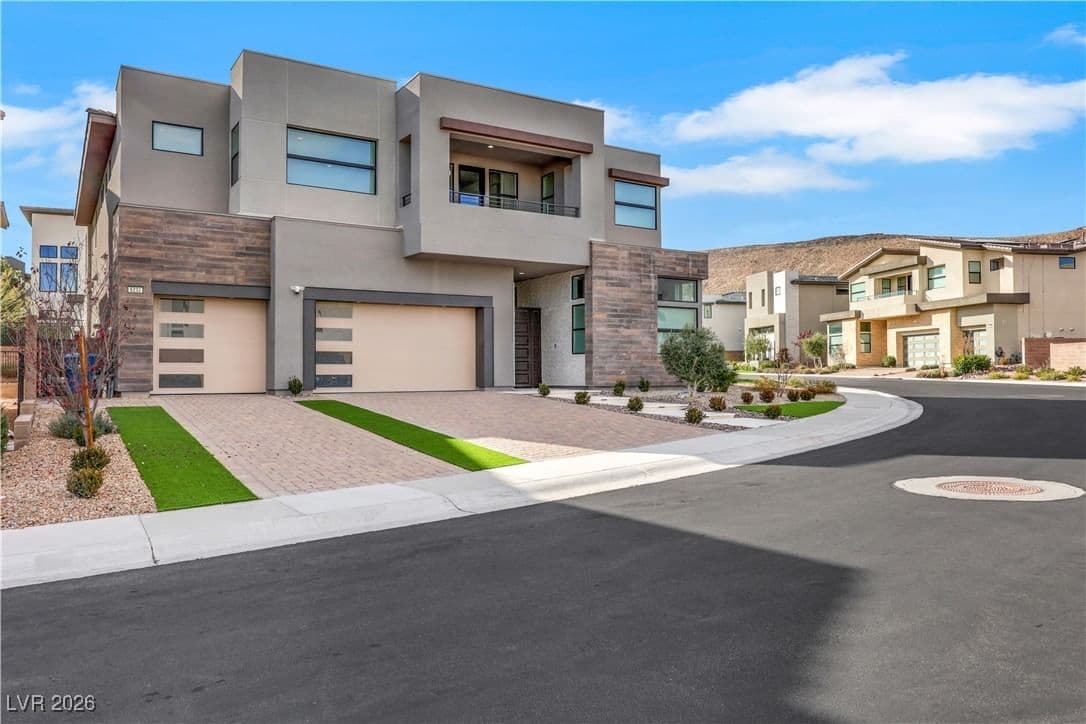 5232 Fading Sunset Drive