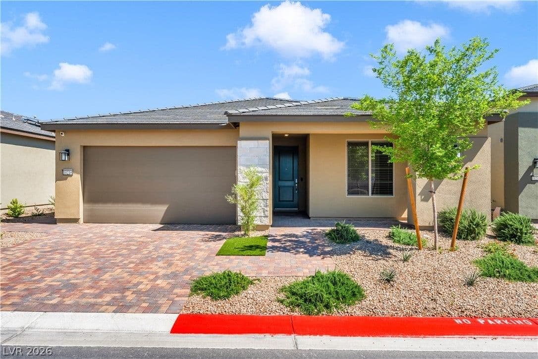 10216 Chrysolite Place