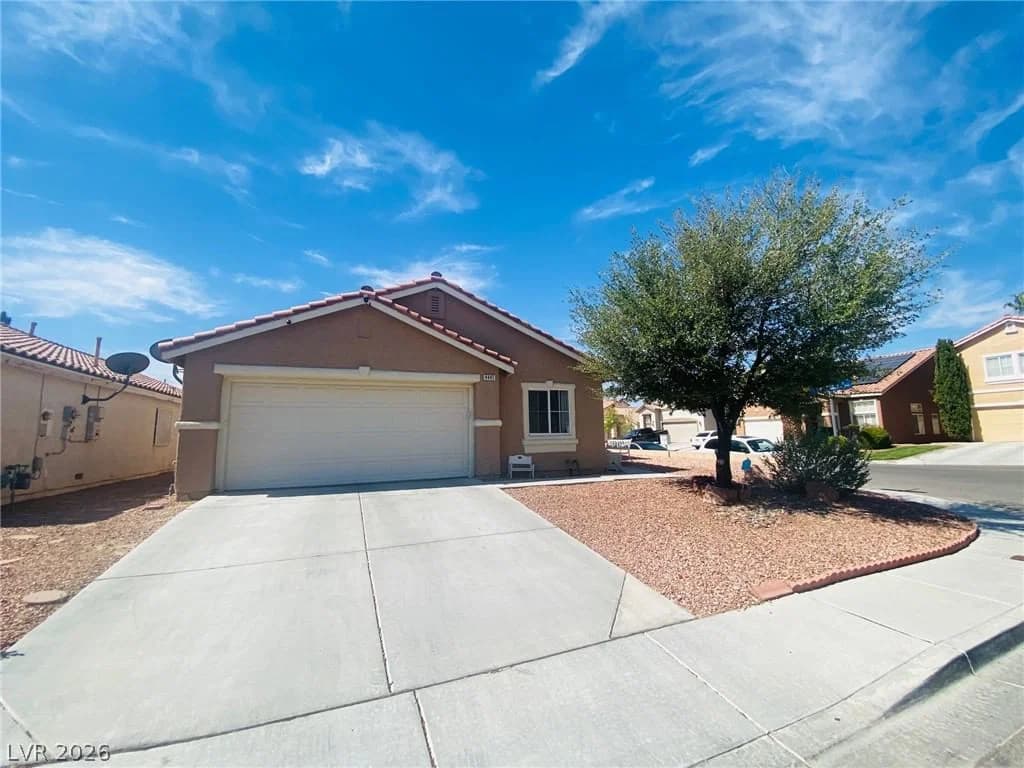 4441 Ivory Jade Avenue