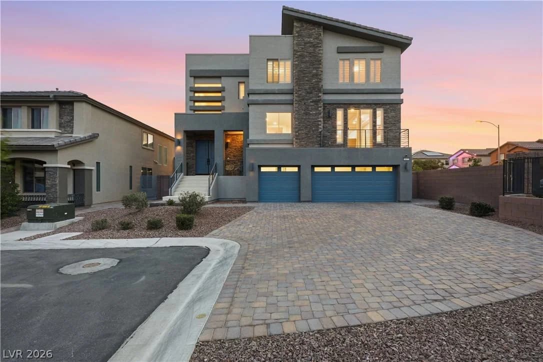 8609 Calla Lily Court
