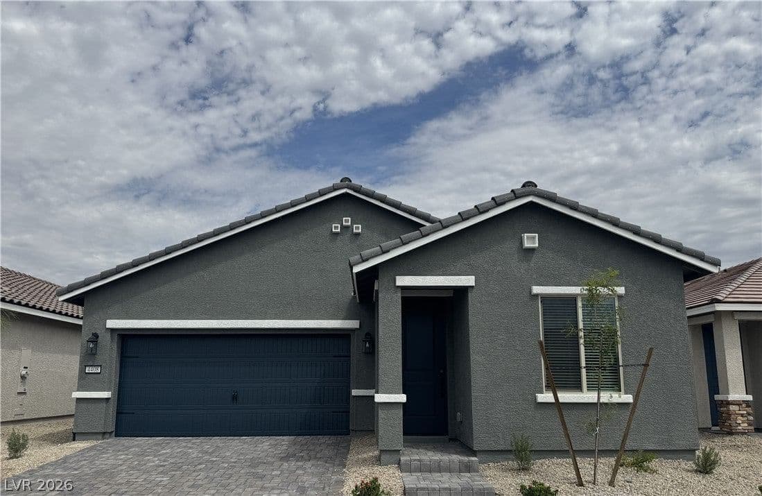 3253 Basin Desert Street
