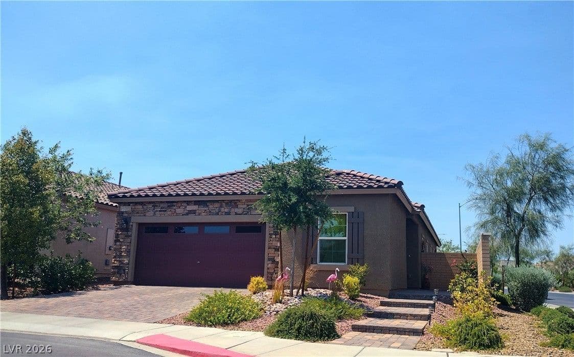 307 Crescent Verse Street