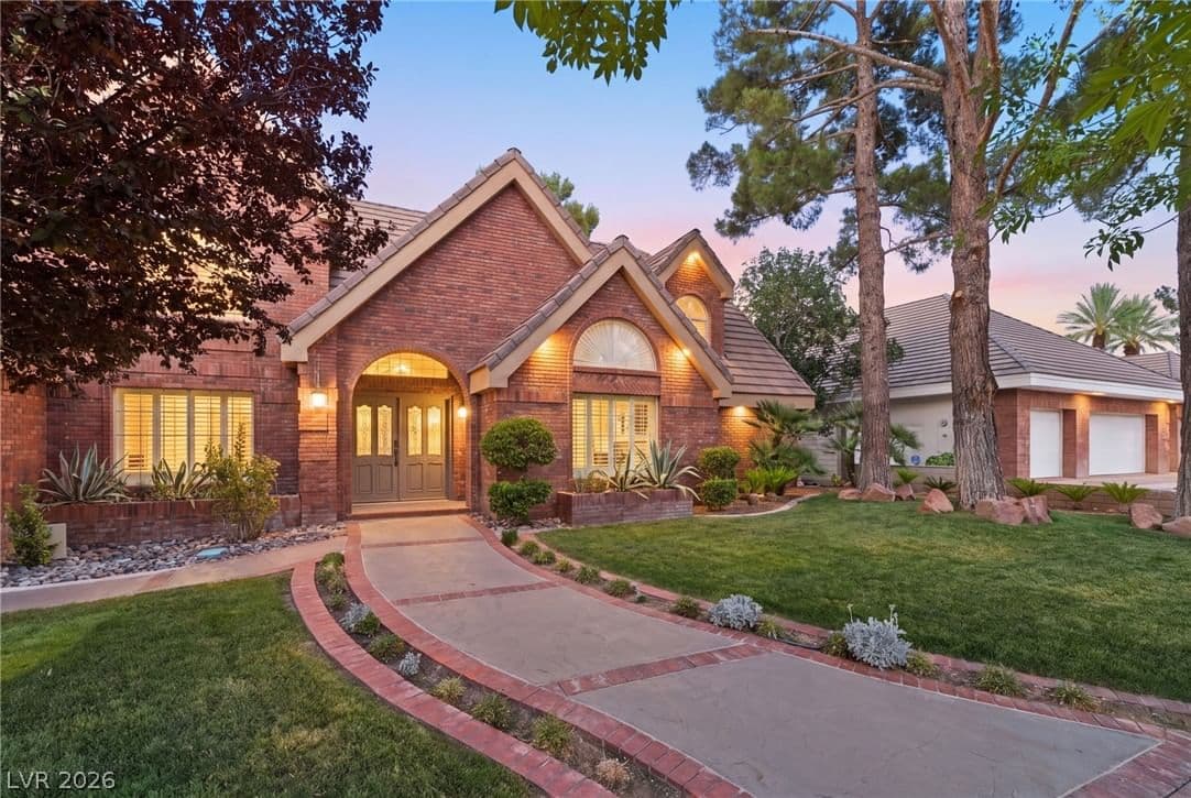 2252 Buckingham Court