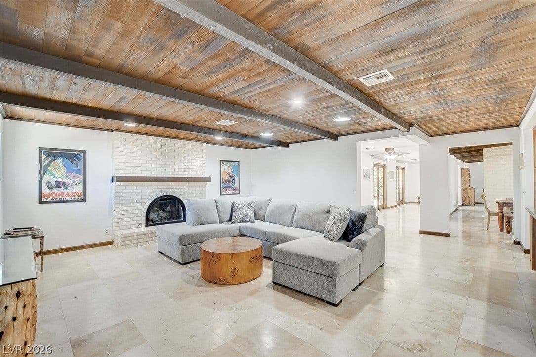 408 Lacy Lane