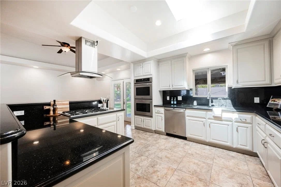 1779 Sycamore Trail