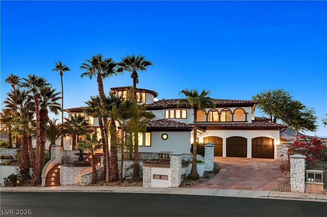 8 Rue Mediterra Drive