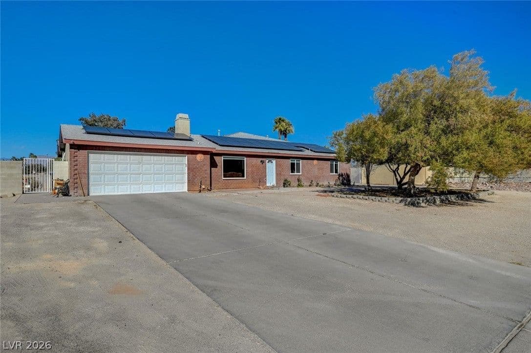 4424 Shady Hollow Avenue